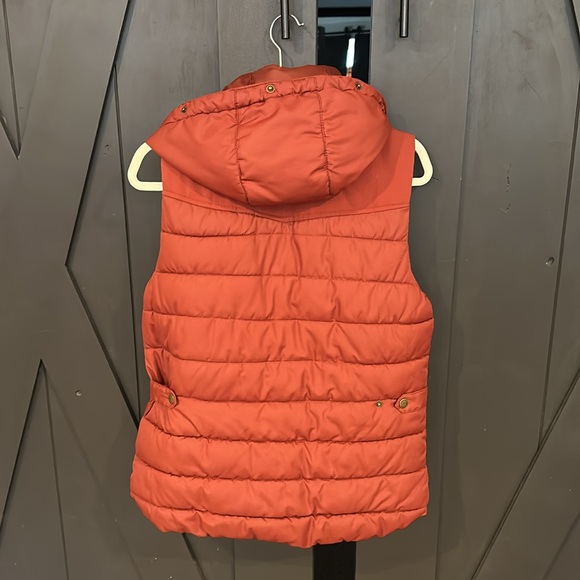 Puffer Vest with hood - Picture 3 of 3